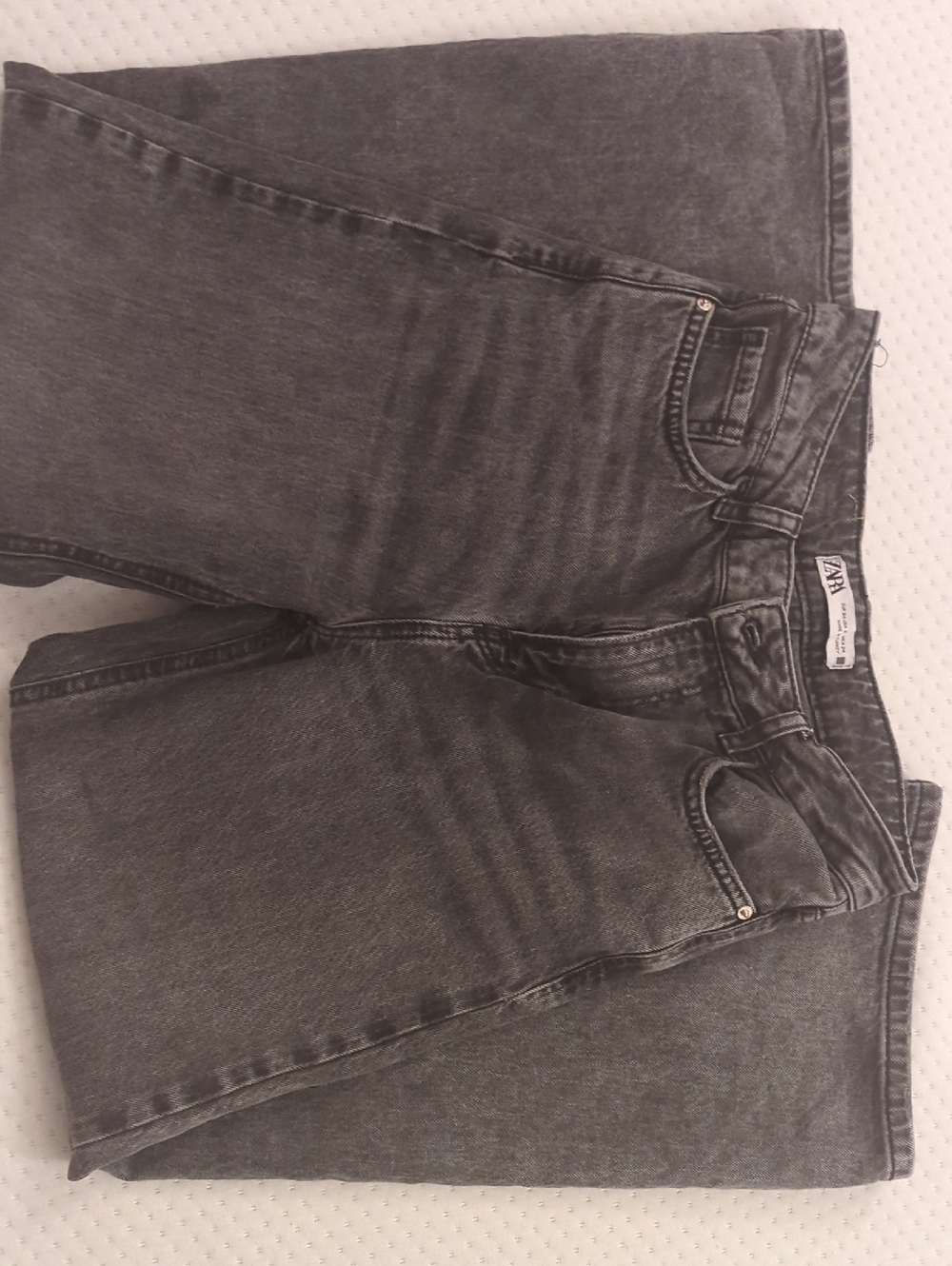 ZARA Faded Charcoal Gray Straight-Leg Jeans